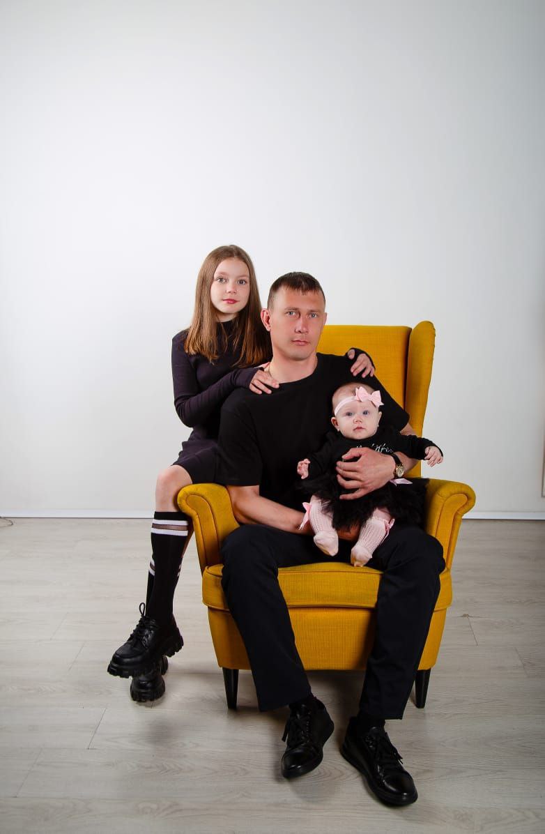 photo_5456495047940901013_y