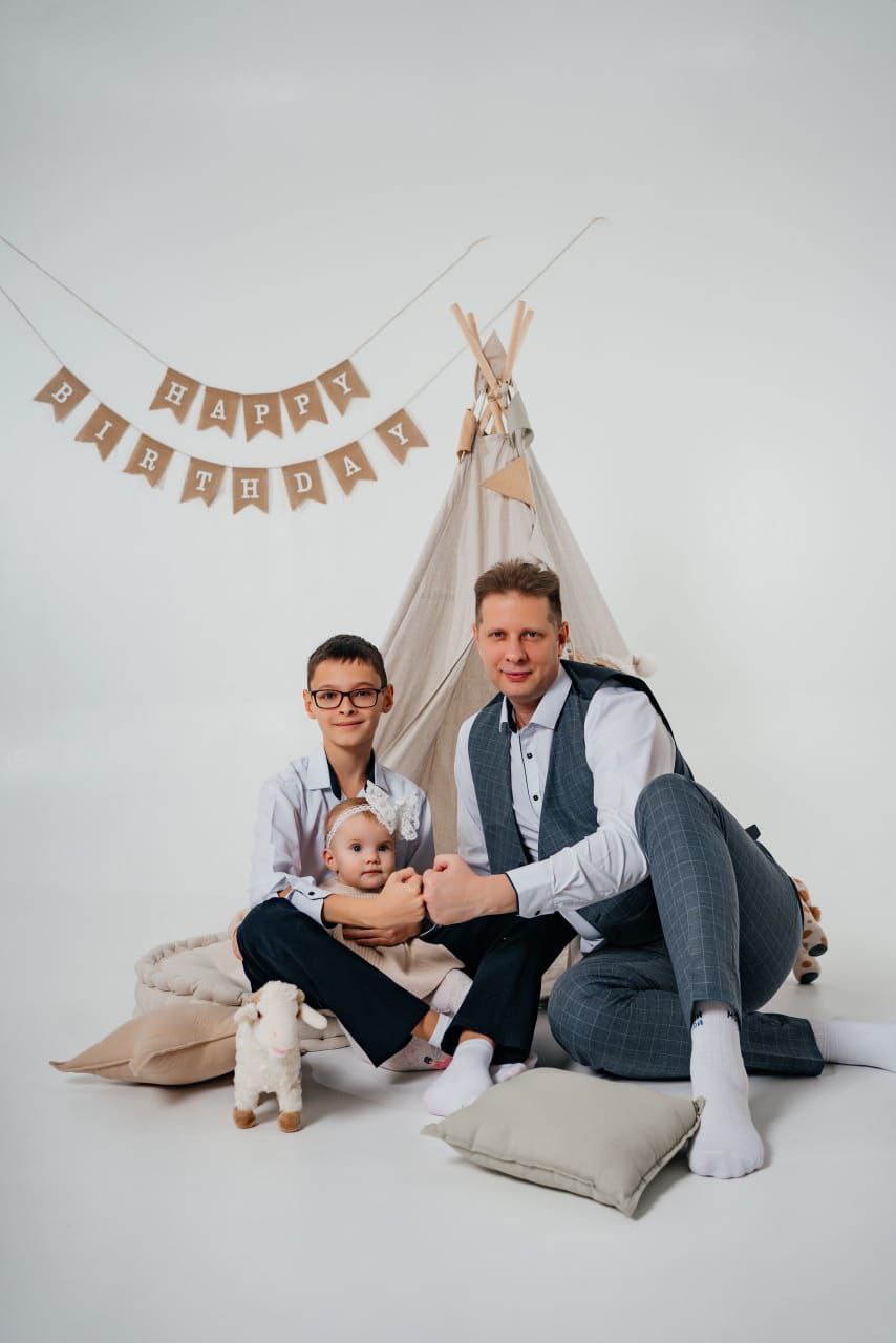 photo_5456495047940901063_y